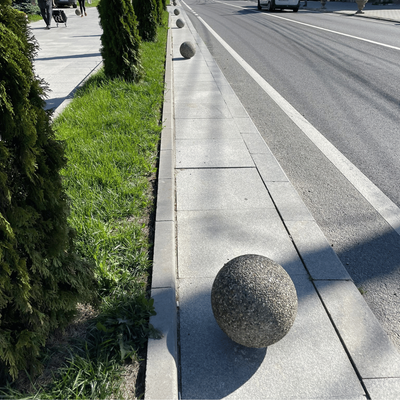 Bolard din beton cu aspect de piatră naturală Lapis, sferic, 45 cm
