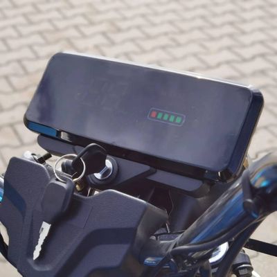 Triciclu electric BRECKNER MODEL M 2000 W, baterie 72V/32Ah, CIV inclus, cu benă, fără permis