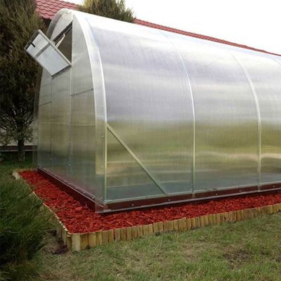Seră din policarbonat pentru legume Travena 6x10 m Seră din policarbonat pentru legume Travena 6x10 m
