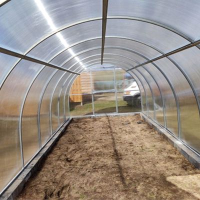 Seră din policarbonat pentru legume Travena 6x12 m Seră din policarbonat pentru legume Travena 6x12 m