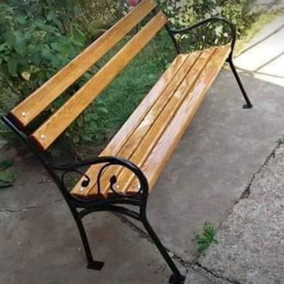 Bancă stradală parc cu picioare din fontă Elyas - Ofertă 18 + 1 Cadou