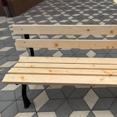 Bancă stradală parc din lemn și picioare fontă Armonia 1,8 m