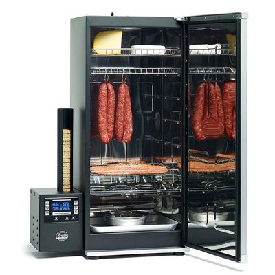 C&acirc;rlige c&acirc;rnați Bradley Smoker