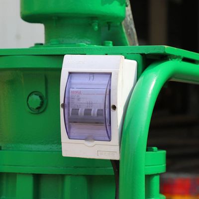 Granulator furaje profesional Eke cu motor, 2,2 kw/220 V, 60-100 kg/h, cu 3 matrițe