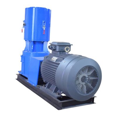 Granulator furaje Reka, cu motor, 30 kw/380 V, 1000 kg/h, cu 3 matrițe