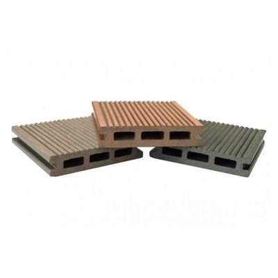 Pardoseală exterioară WPC pentru terase și pontoane 13,5 x 2,5 x 240 cm Periat o față, Maro închis
