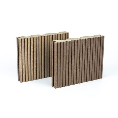 Pardoseală exterioară WPC pentru trafic comercial 12,8 x 18 x 240 cm Periat o față, Maro închis