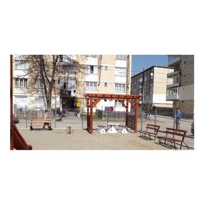 Pergolă din lemn pentru parc Carisa