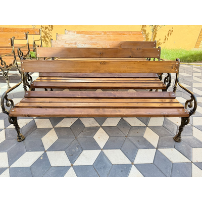 Bancă stradală parc cu picioare din fontă Amber - Ofertă 18 + 1 Cadou
