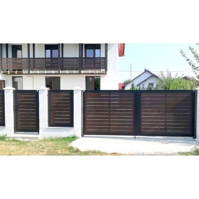 Porți din fier forjat cu WPC Amari
