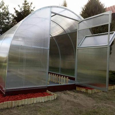 Seră policarbonat 4 mm pentru grădină Travena 3x4 m + Cadou Sistem de Irigații