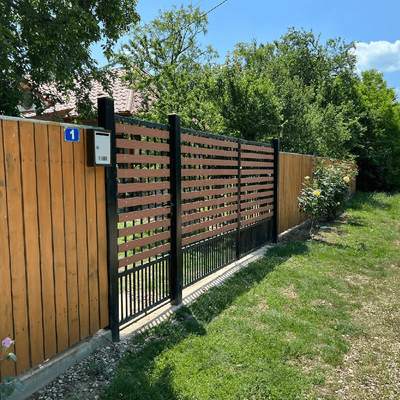 Șipcă gard 3D WPC Tara cu rizuri 12 x 2,4 x 200 cm Periat două fețe, Maro roșcat