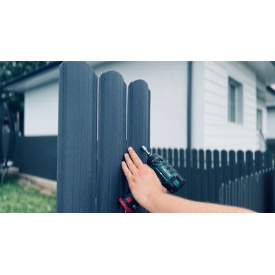Șipcă metalică 3D Ronin 0,45 mm 11,5 cm Gri mat față (RAL 7024), gri mat spate (RAL 7024) 2 m