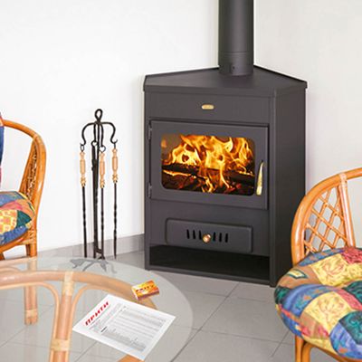 Sobă pentru încălzit pentru colț Prity AM 12 kW