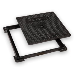 Capac canalizare din fontă pătrat 42 x 42 cm B125-3