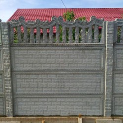 Gard beton Baroc 1 cu stâlpi simpli 1,5 m-3