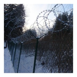 Sârmă ghimpată lamată tip Nato Rayna 8 m-3
