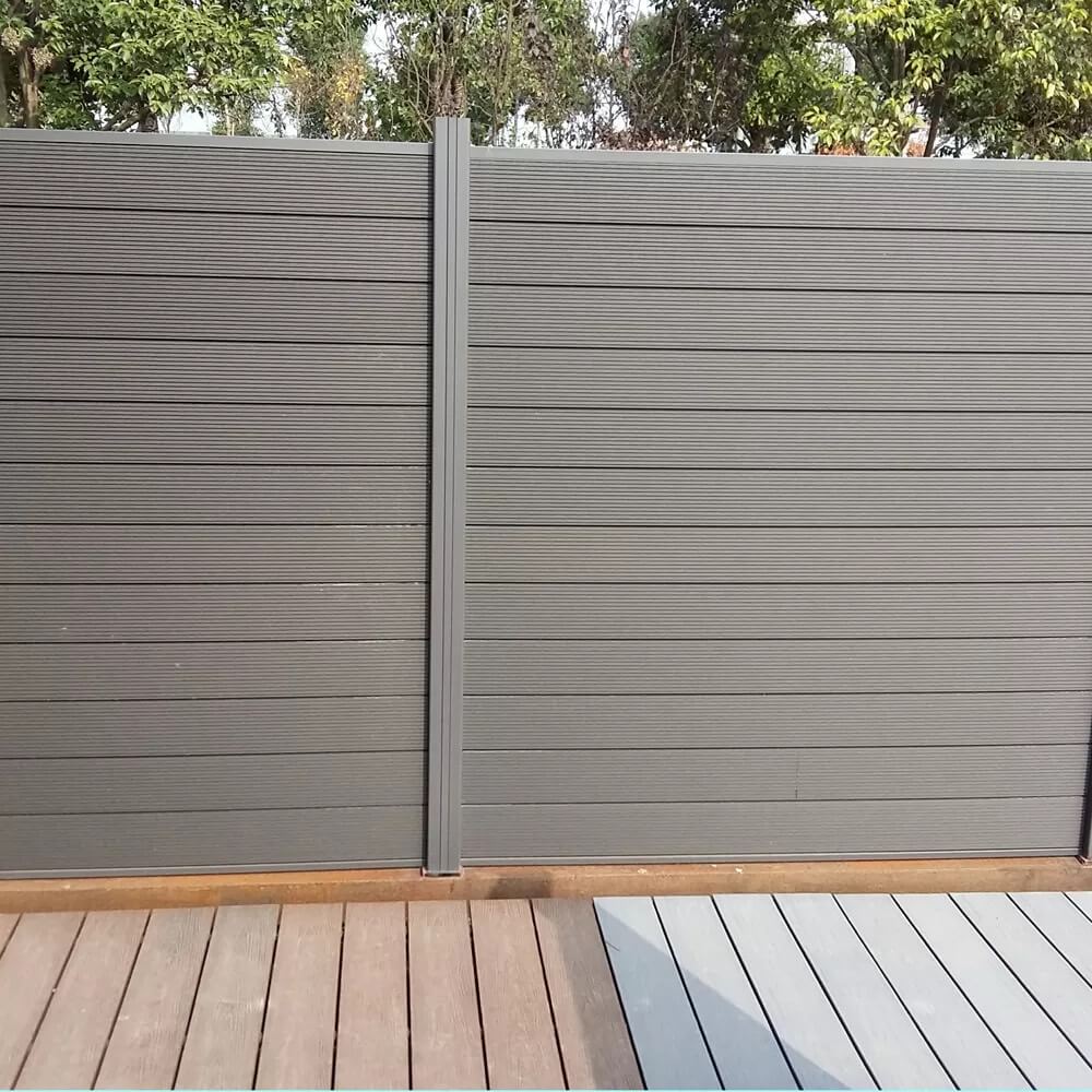 Gard lemn compozit cu rizuri Tara periat o față, maro închis, 24x120x2000 mm