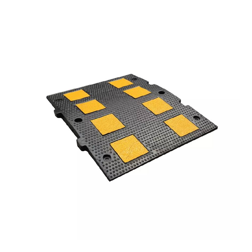 Limitator de viteză din cauciuc Hira - mijloc, 50x60x3,3 cm