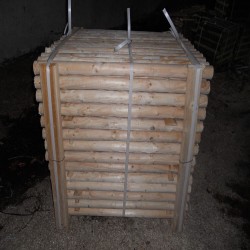 Stâlpi din lemn netratat, grosime 13 cm-3