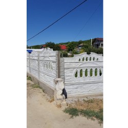 Gard beton Victorian 2 stâlpi cu model piatră 1,7 m-3