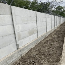 Gard beton Industrial Aztec cu stâlpi simpli 2 m-4