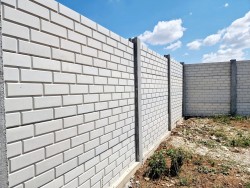 Gard beton Nexis 2,5 m cu stâlpi din beton armat-3