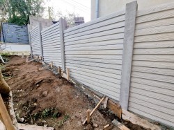 Gard beton Sylva 2,4 m cu stâlpi din beton armat-3